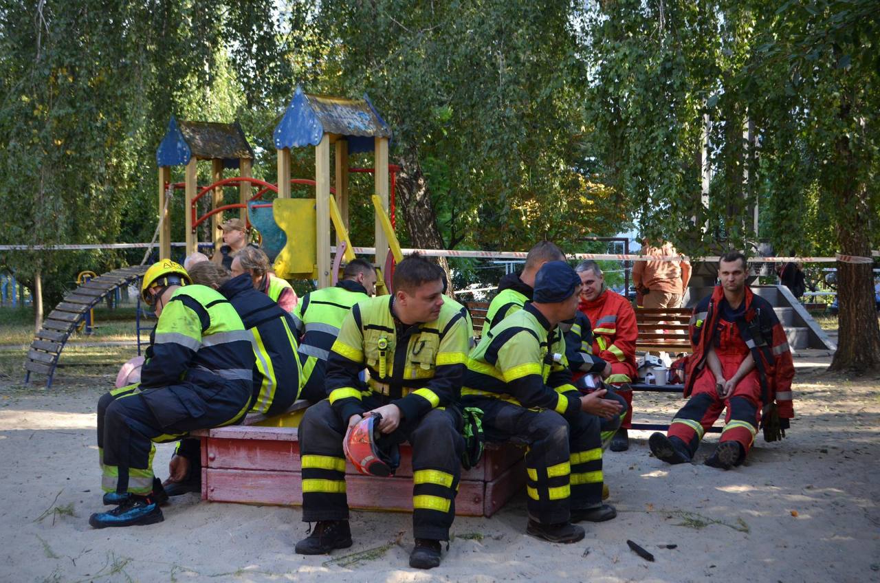 У Святошинському районі пошкоджень зазнали 12 житлових будинків - фото 3