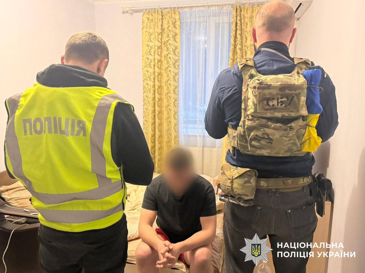 У Києві експрацівники ДПСУ торгували конфіденційною інформацію українців