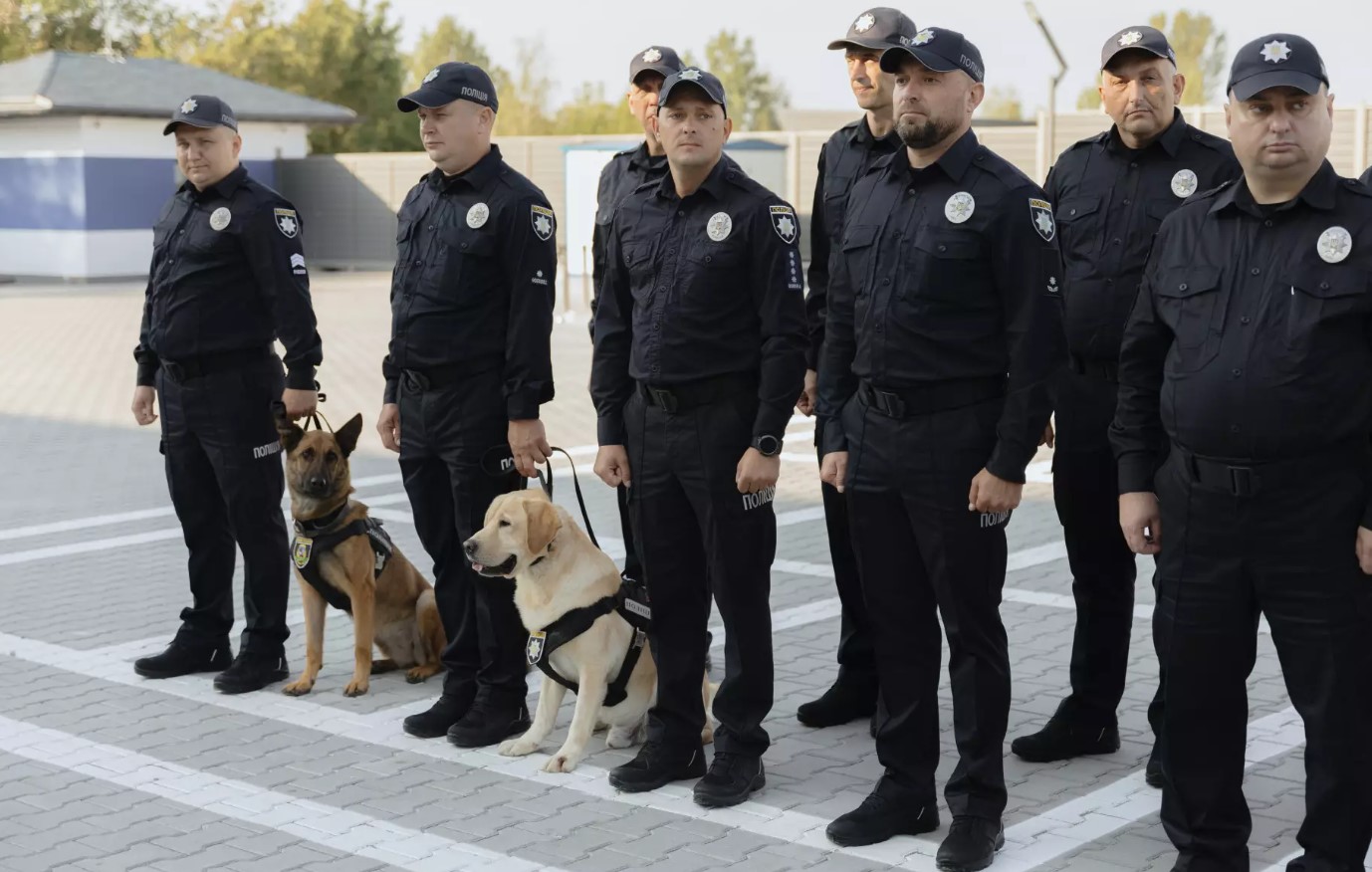 Новий кінологічний центр Нацполіції відкрили у Київській області. Відео - фото 5