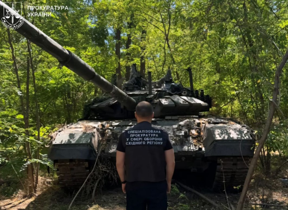 Правоохоронці передали ЗСУ російські танки, що проходили як речові докази у справі
