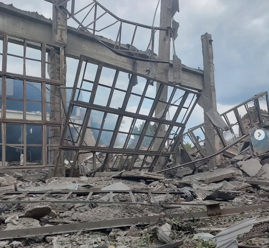 Російський удар знищив у Вінниці бізнес з виробництва дверей