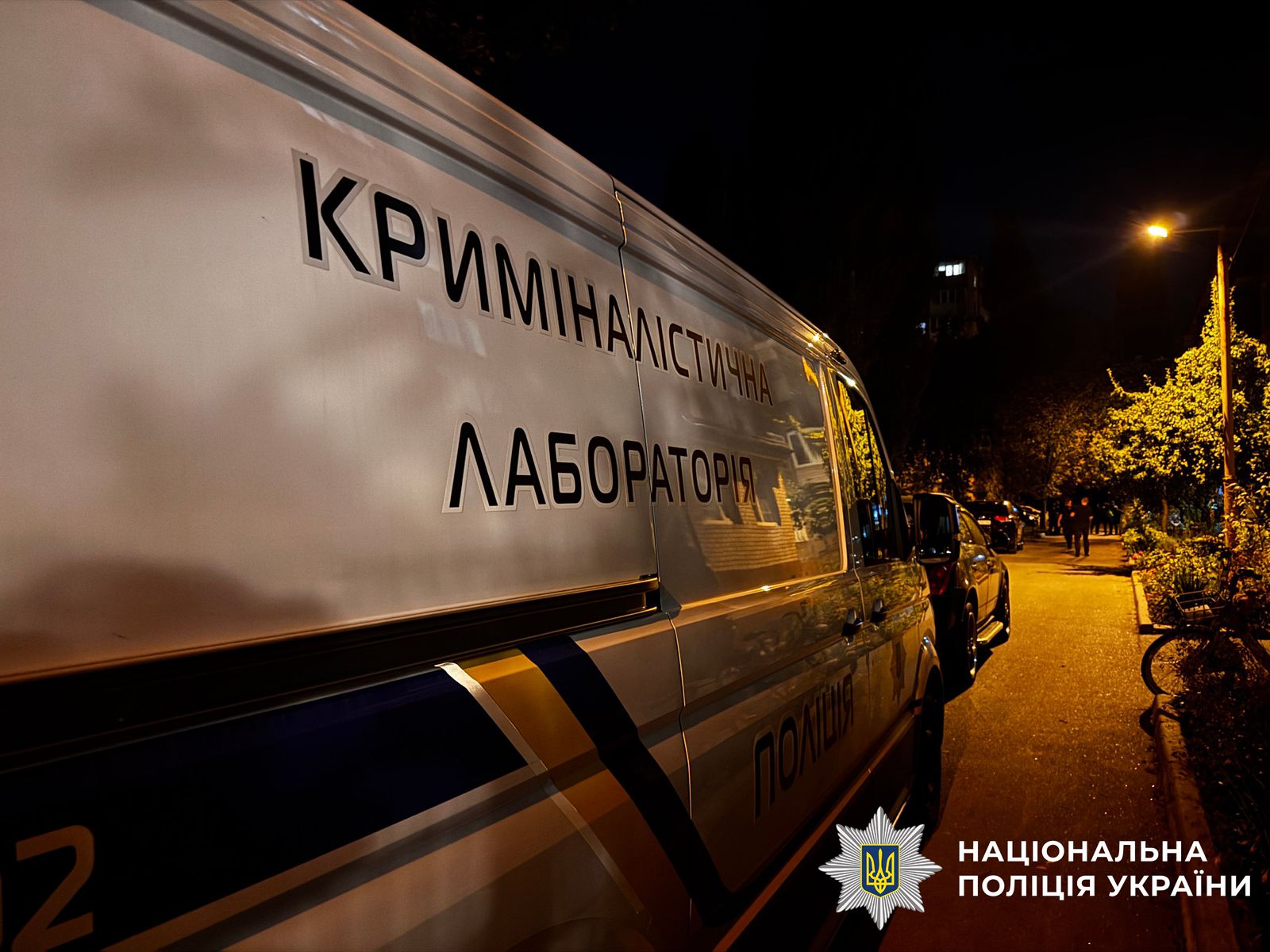 Іноземець у Києві задушив мати та доньку, а сам вистрибнув з вікна 20 поверху
