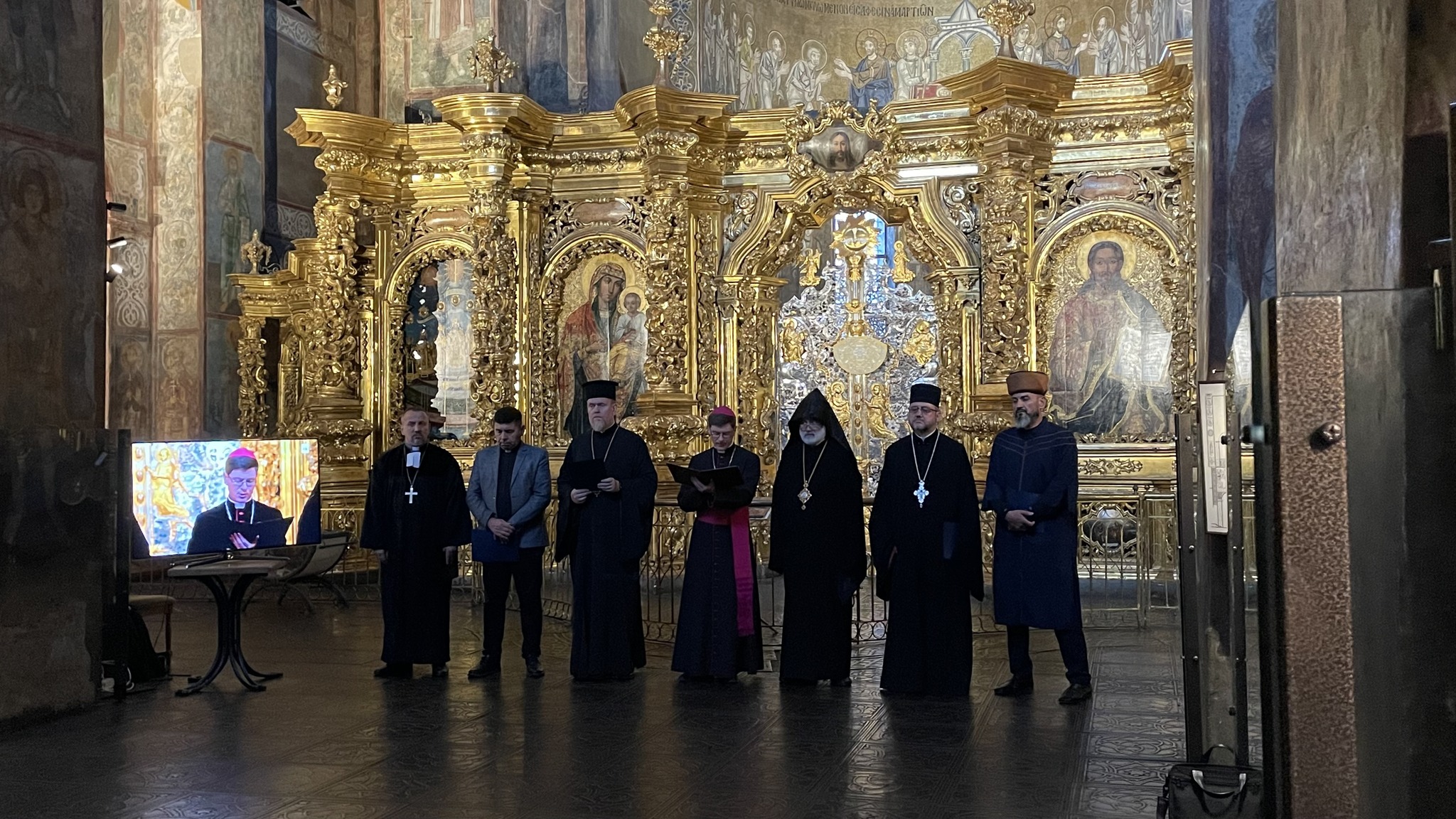 У Софії Київській провели особливу молитву про мир