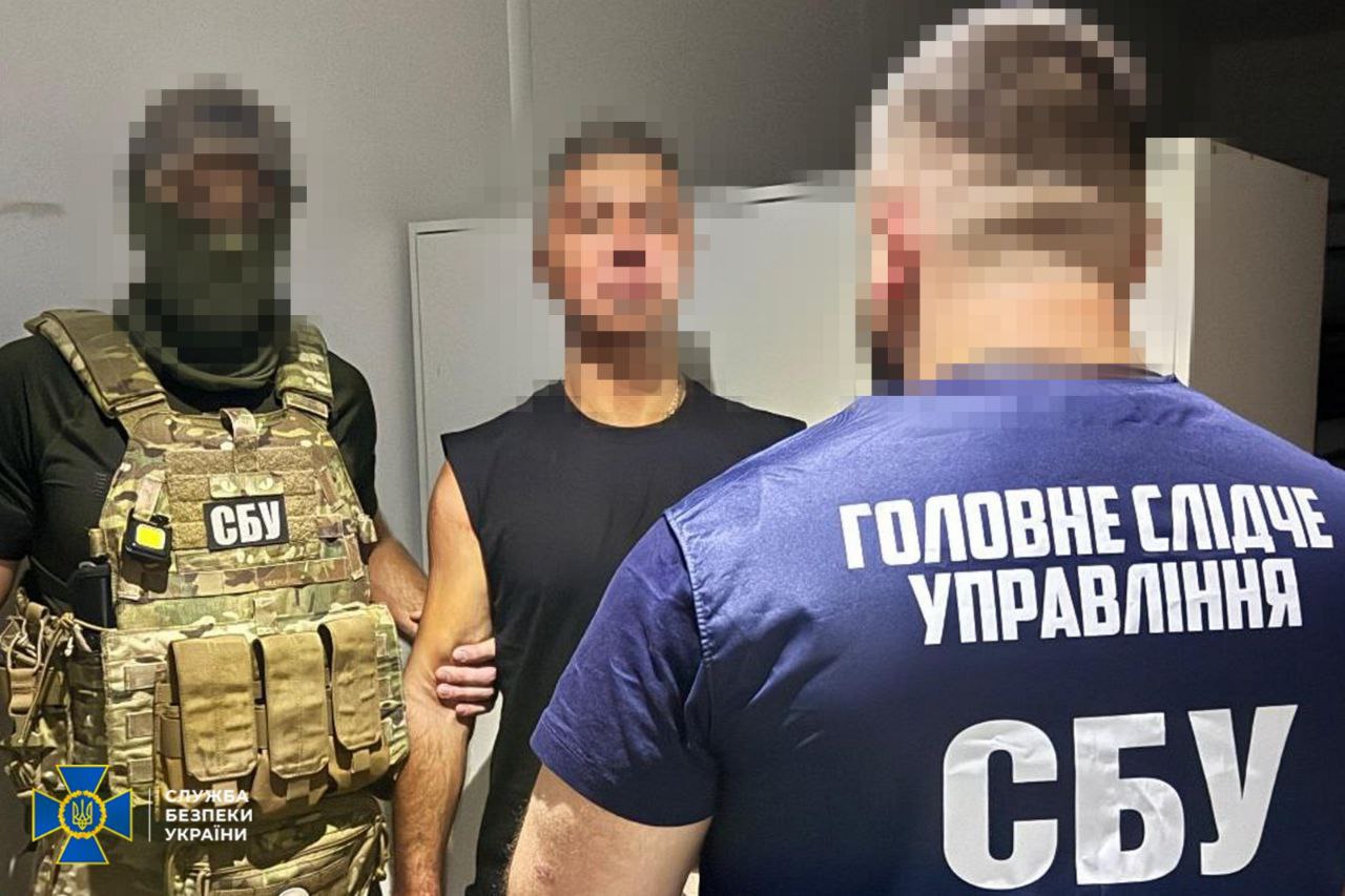 У Києві затримали ділків, які продавали «бронь» від мобілізації через фейкові ліцеї