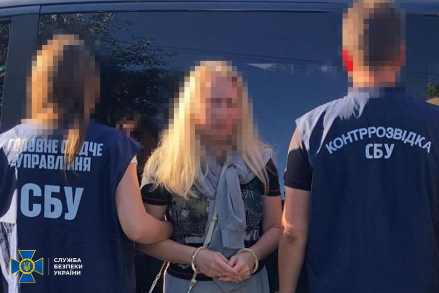 СБУ ліквідувала у Вінниці схему фіктивного працевлаштування вчителів для бронювання - фото 3