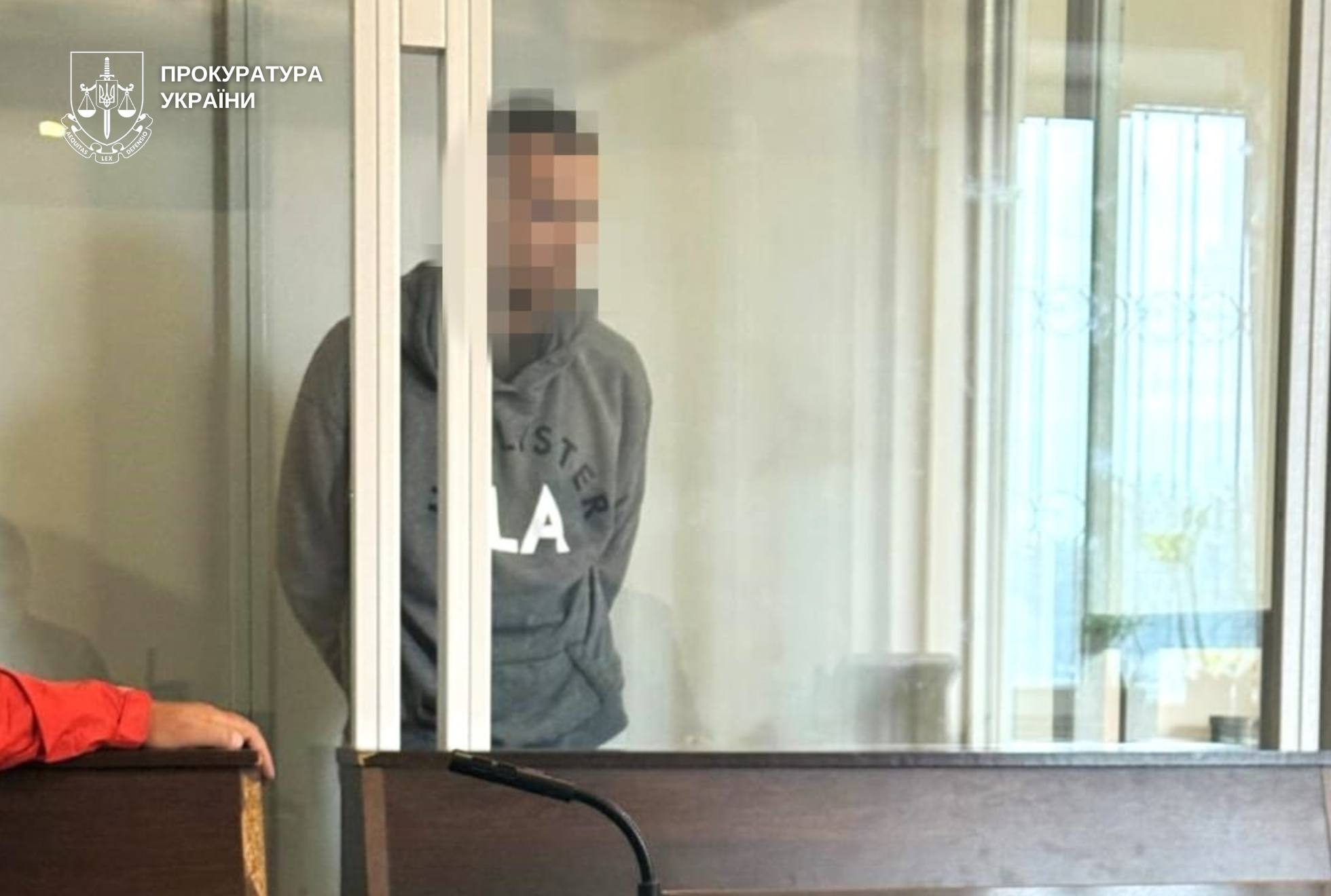 Зґвалтування неповнолітньої на Хмельниччині. Підозрюваних затримали і взяли під варту - фото 2