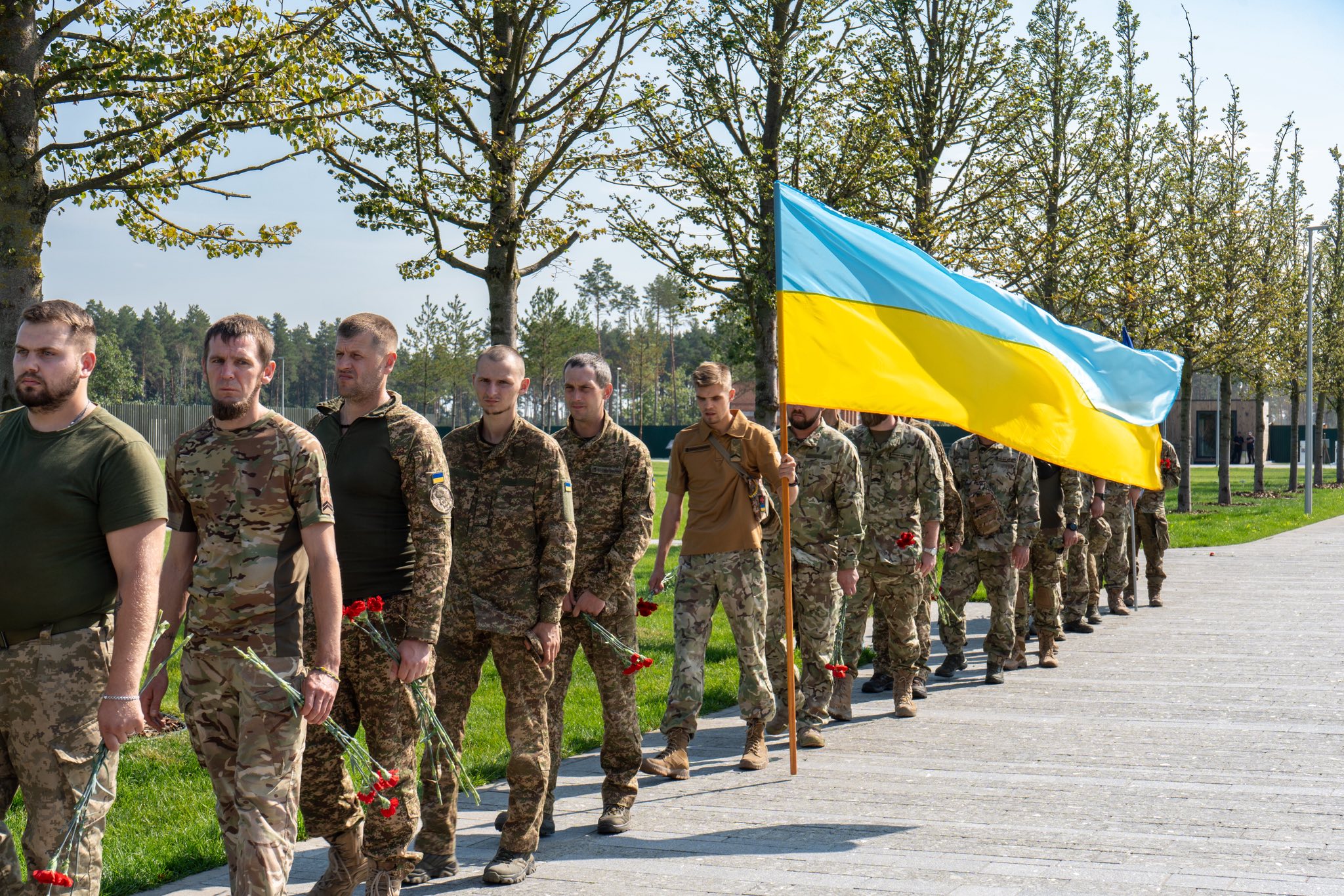На Національному військовому меморіальному кладовищі вперше поховали воїна, ім’я якого відоме