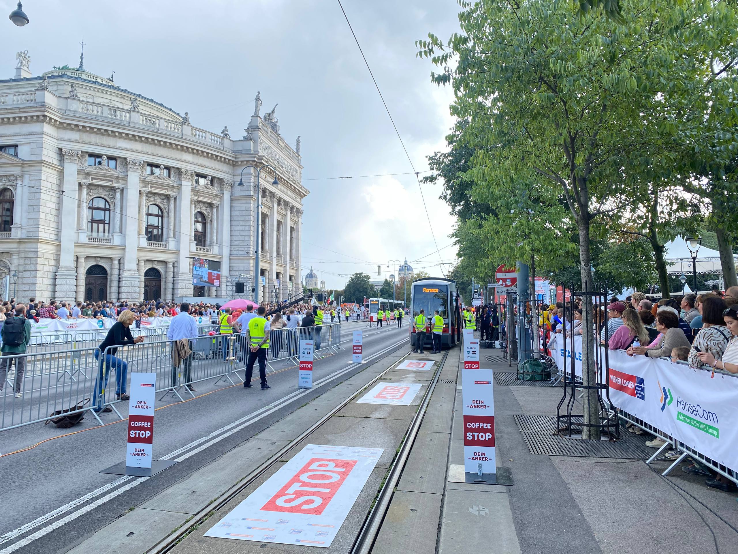Команда КП «Київпастранс» увійшла до ТОП-5 кращих на чемпіонаті світу з водіння трамваїв у Відні - фото 2