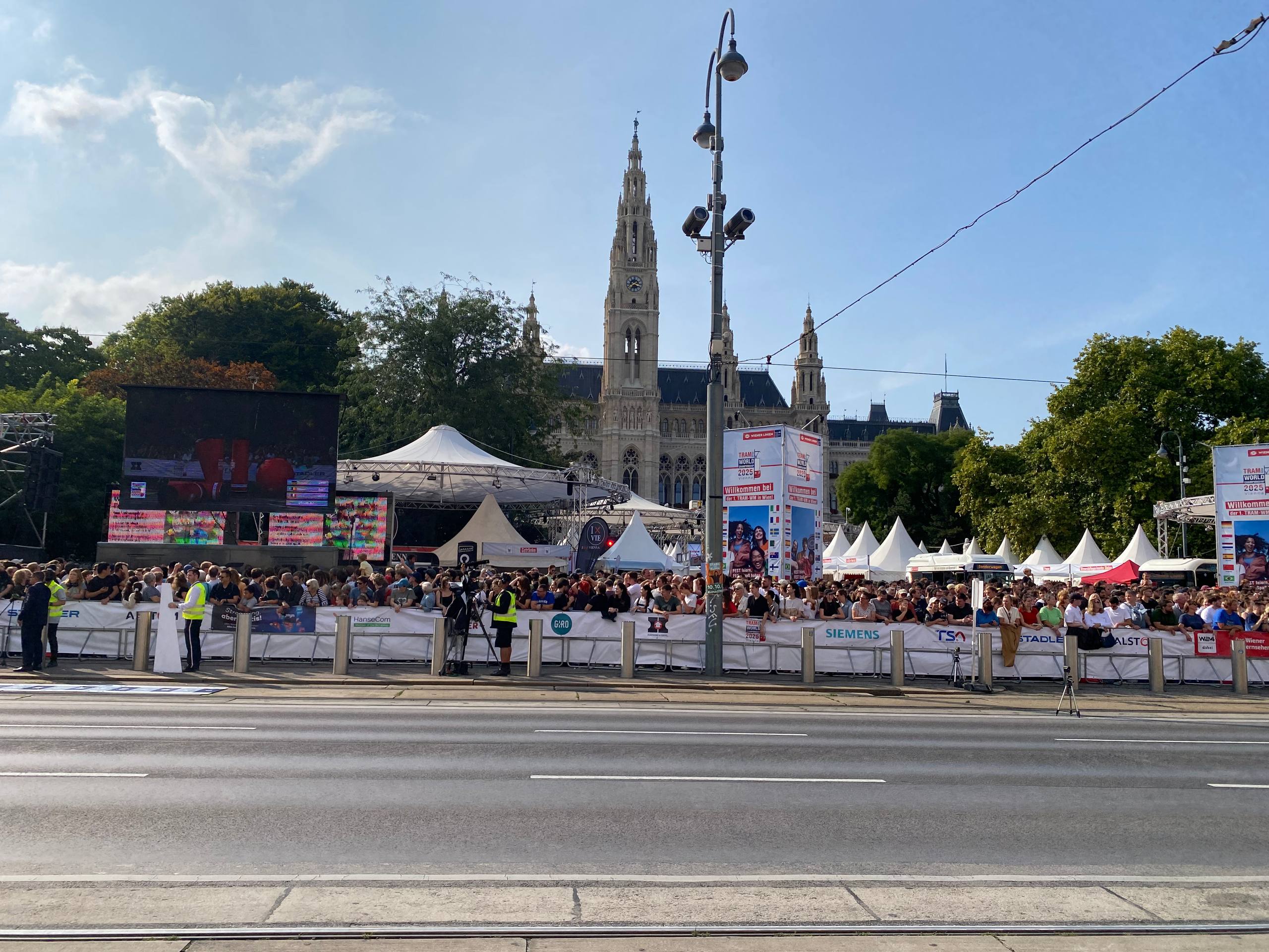 Команда КП «Київпастранс» увійшла до ТОП-5 кращих на чемпіонаті світу з водіння трамваїв у Відні - фото 3
