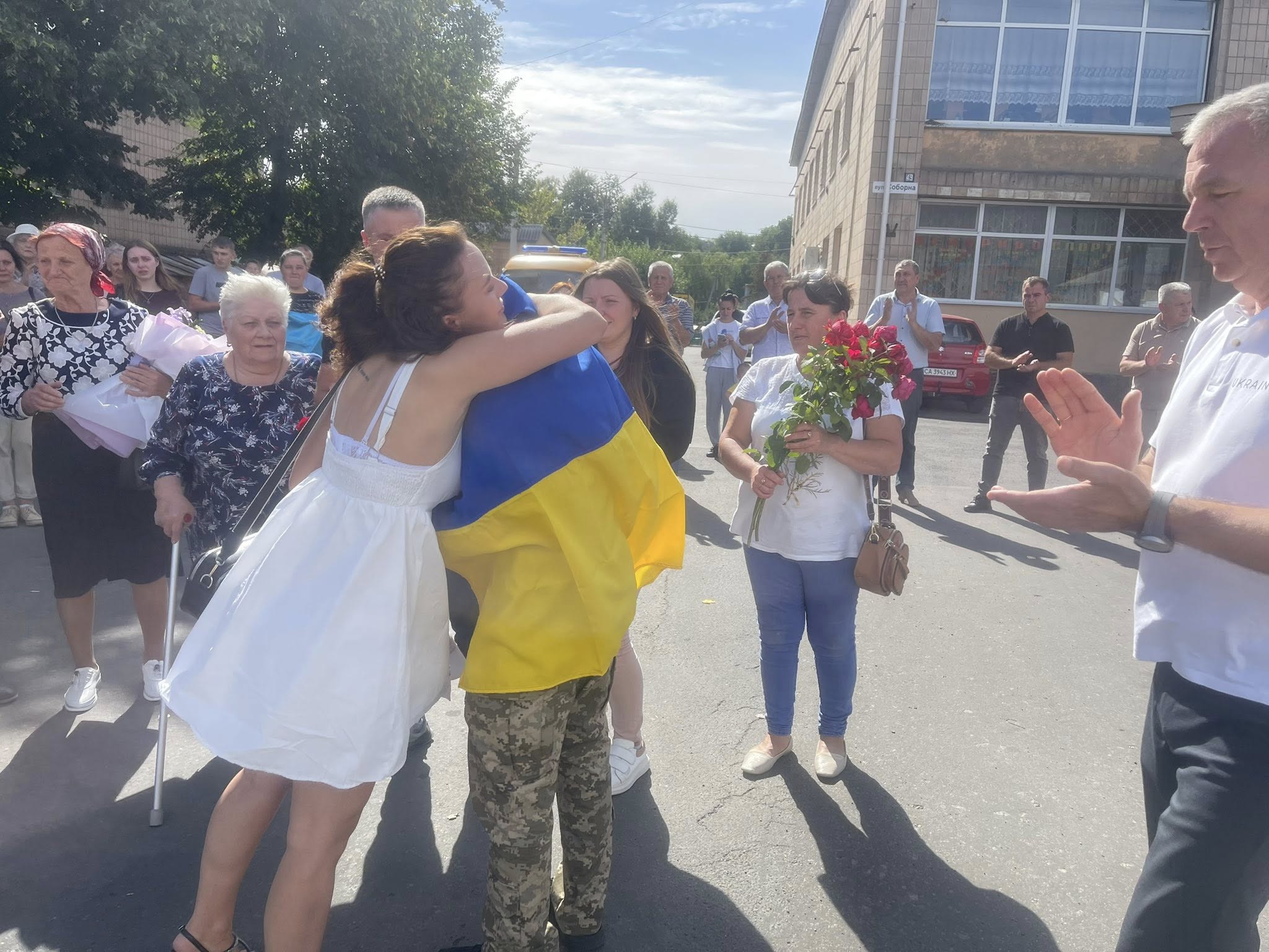 На Тальнівщину повернувся захисник після більше ніж 3 років полону - фото 2