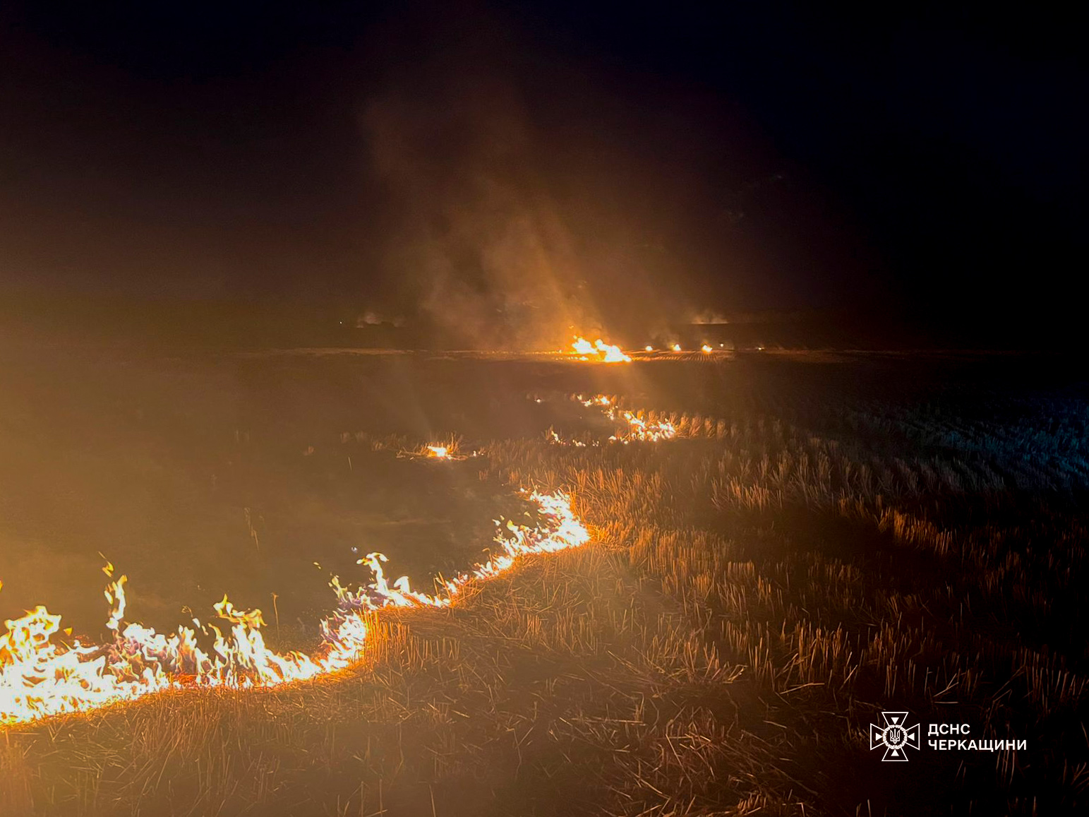 Рятувальники Черкащини ліквідовують пожежі на відкритих територіях - фото 3