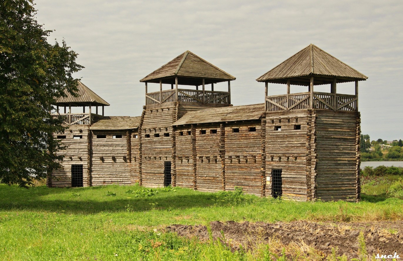 Забуте місто князів: фотограф показав Пересопницьке городище з висоти пташиного польоту - фото 3