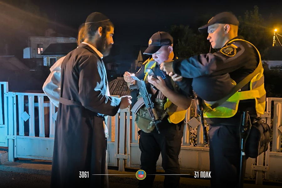 В Умані гвардійці спільно з поліцією забезпечують громадську безпеку під час Рош га-Шана - фото 5