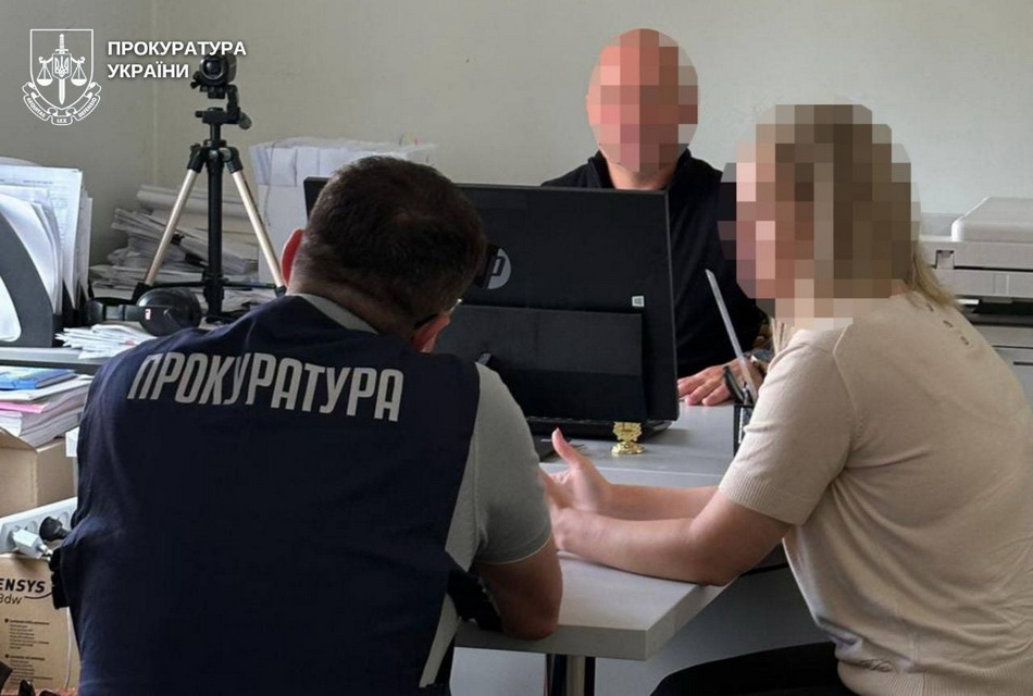 На Вінниччині вручили підозри 17 посадовцям - фото 4