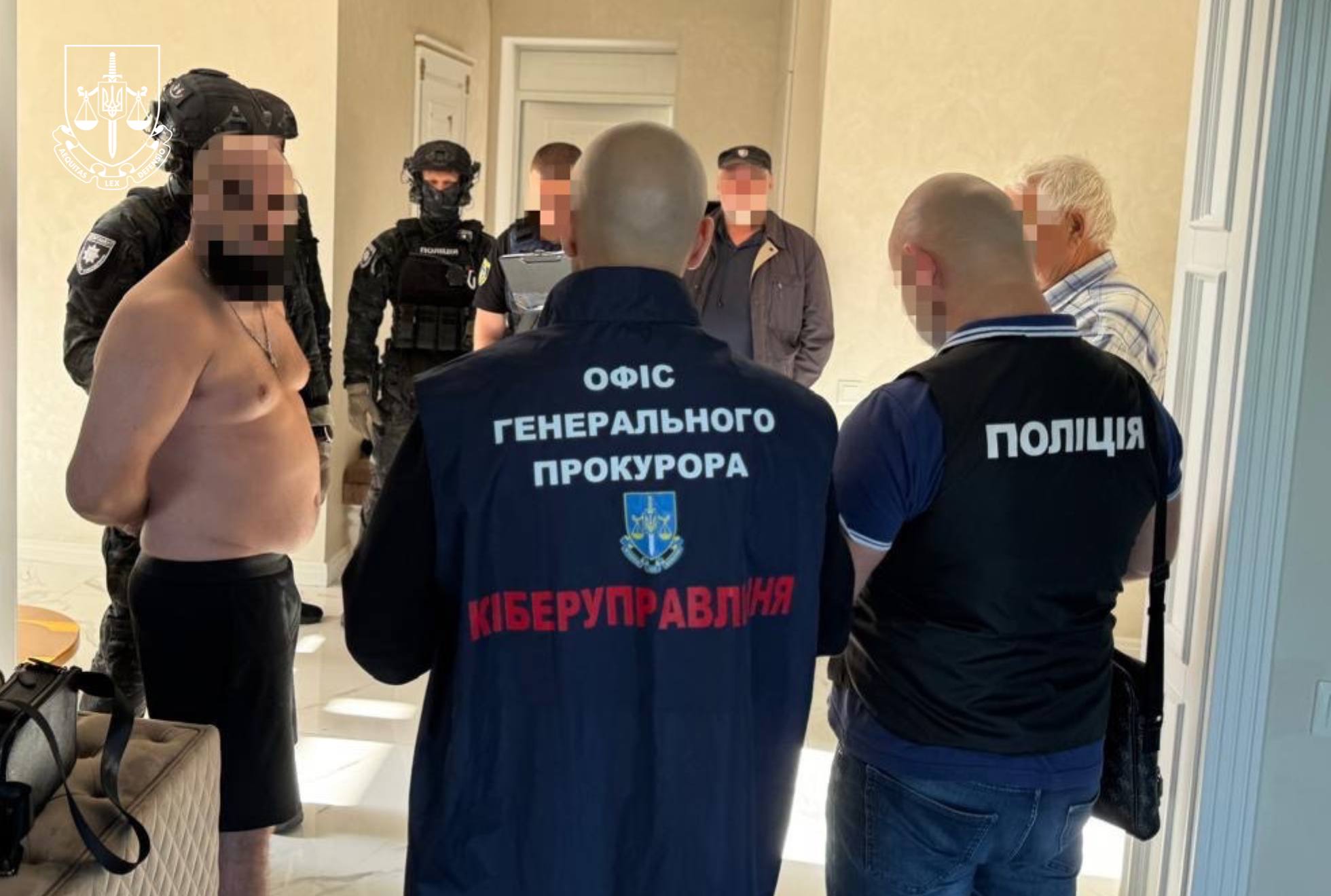 В Україні викрили міжнародний шахрайський call-центр, який ошукав понад 4,5 тисячі громадян - фото 2