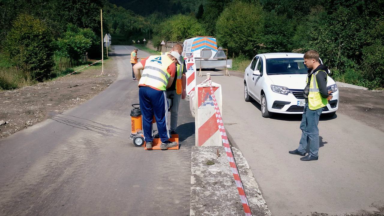 П’ять мостів ремонтують на трасі до гірськолижного курорту у Львівській області - фото 2