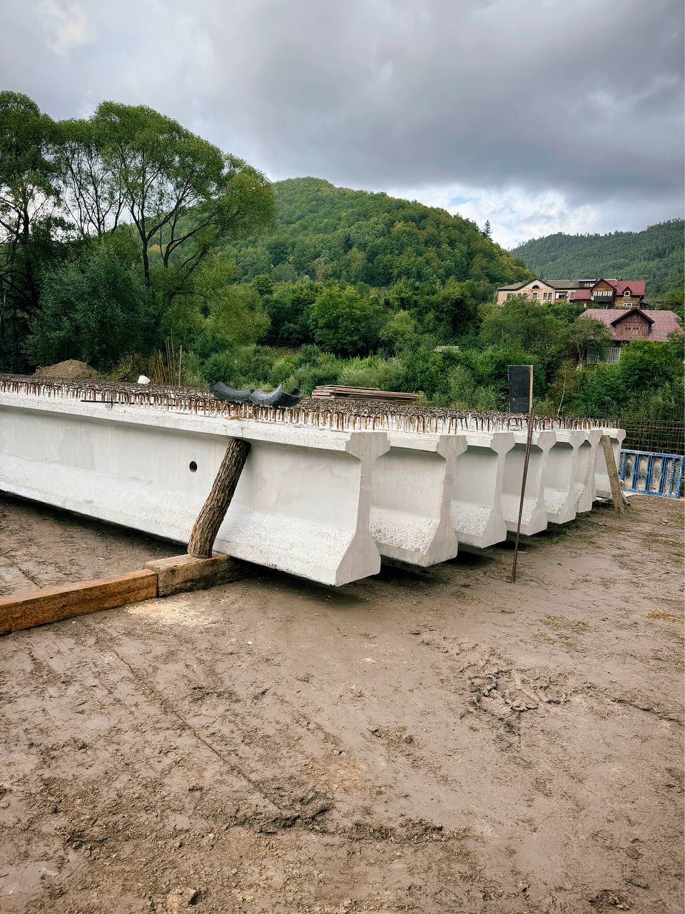 П’ять мостів ремонтують на трасі до гірськолижного курорту у Львівській області - фото 4