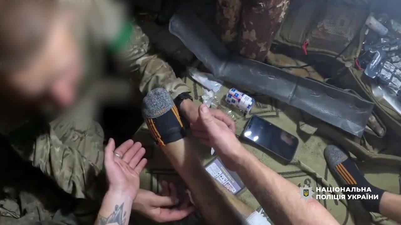 Столичний поліцейський на фронті врятував життя тяжкопораненого побратима
