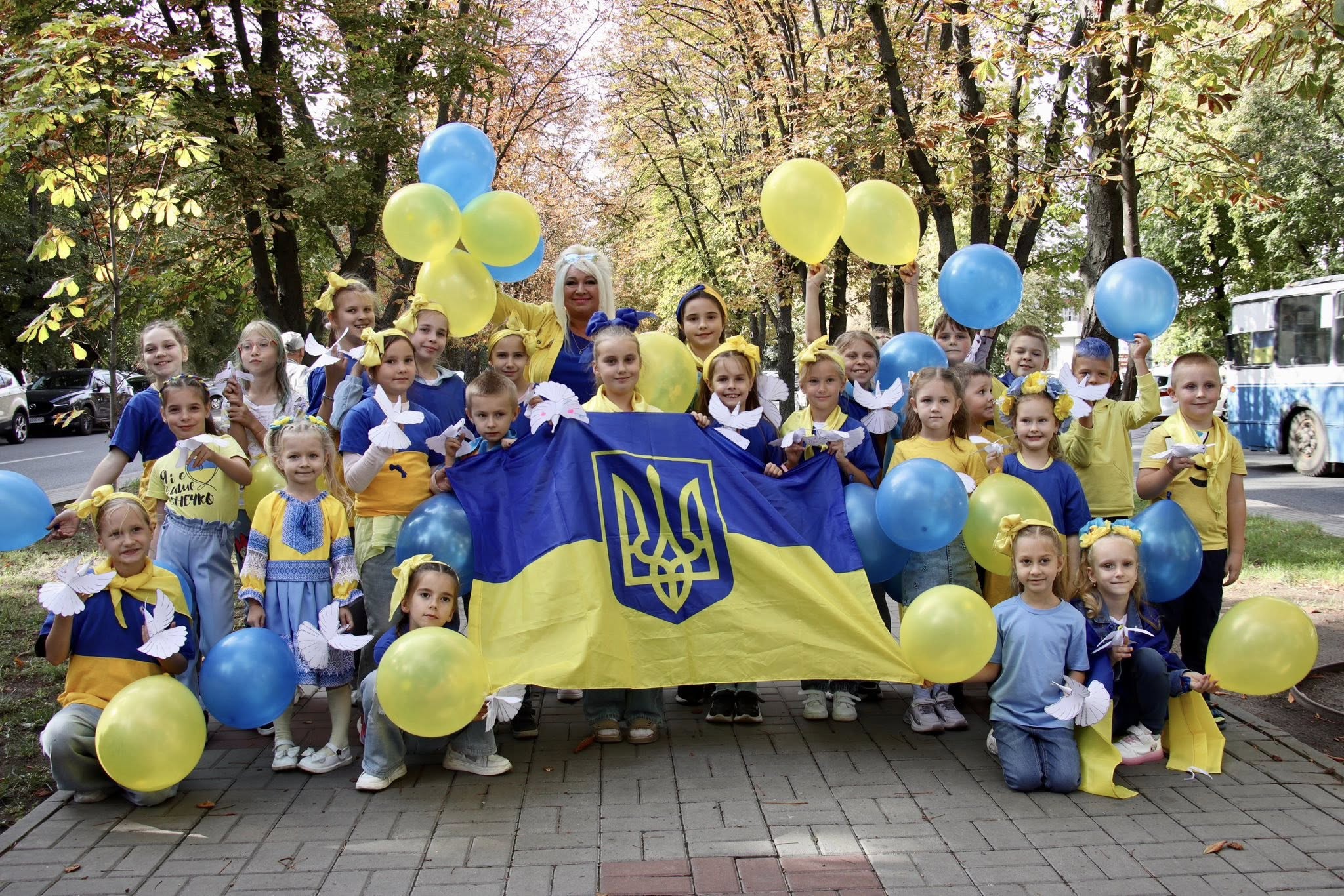 Юній черкасці долучилися до відзначення Міжнародного дня миру