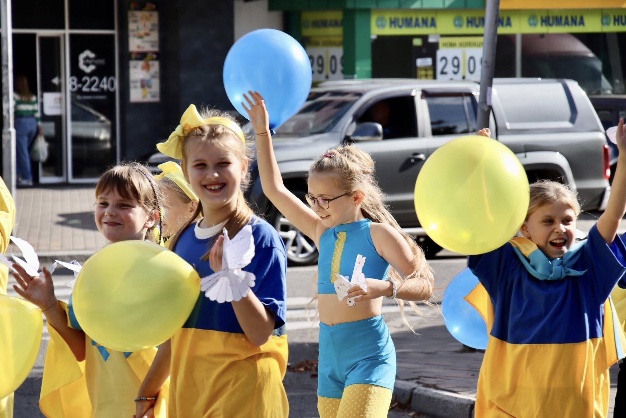 Юній черкасці долучилися до відзначення Міжнародного дня миру - фото 4