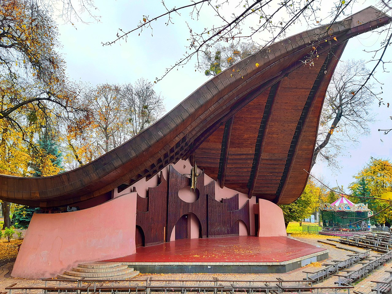 Маріїнський парк: назви, історія та що тут подивитись - фото 3