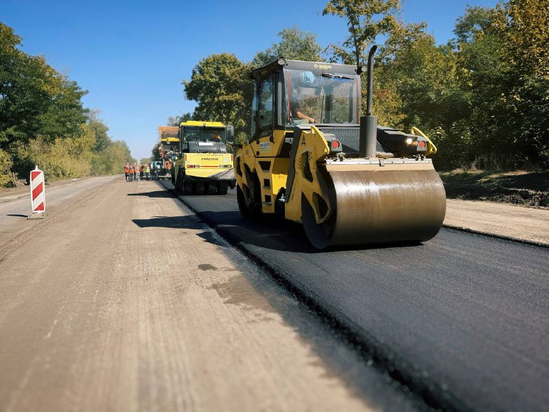 Автомобільну дорогу міжнародного значення ремонтують на Запоріжжі - фото 3
