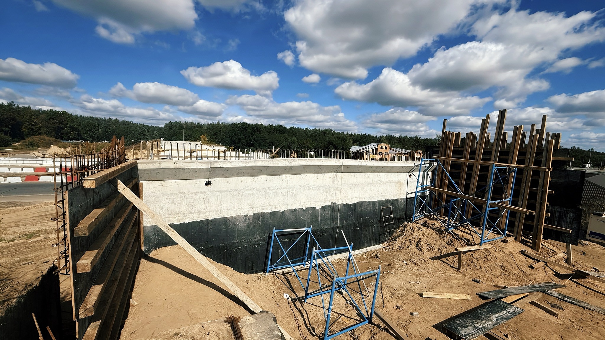 На Київщині триває ремонт шляхопроводу біля Макарова - фото 2