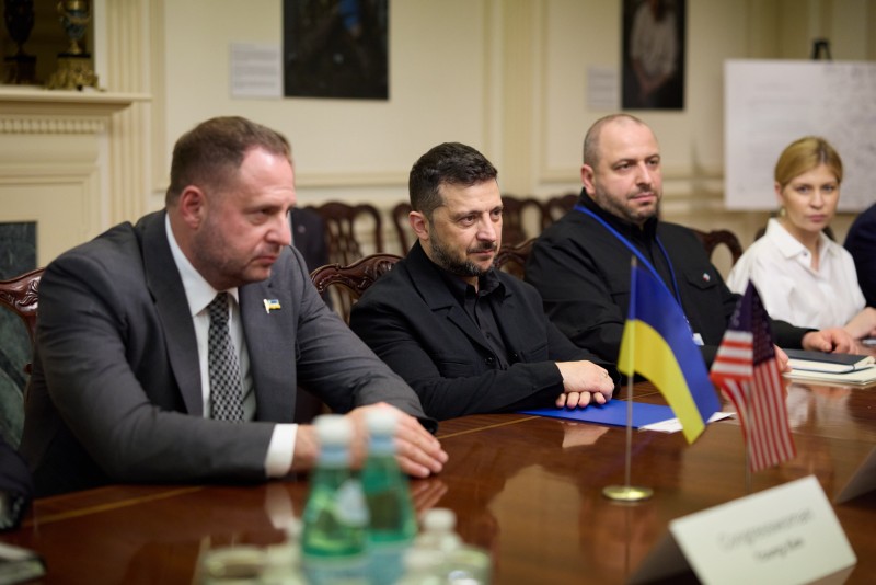 Зеленський провів зустріч із двопалатною та двопартійною делегацією Конгресу США