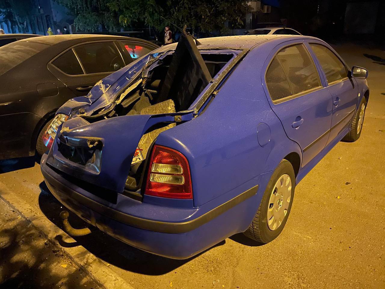 П’ятеро людей постраждали на Київщині: ворог атакував хлібзавод та будинки - фото 4