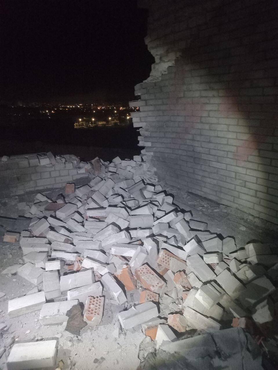 П’ятеро людей постраждали на Київщині: ворог атакував хлібзавод та будинки - фото 2