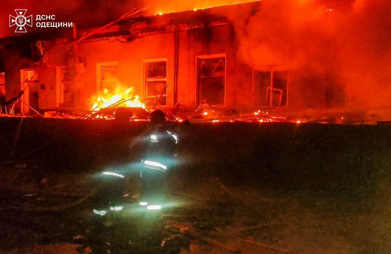 На Одещині внаслідок обстрілу пошкоджено підприємство - фото 2