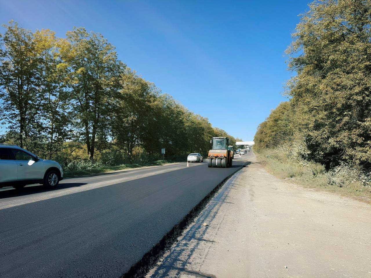 На Прикарпатті ремонтують дорогу національного значення - фото 3