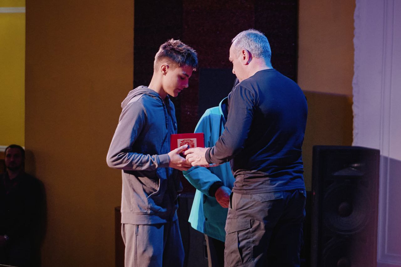 Родинам полеглих героїв на Черкащині вручили державні нагороди - фото 9