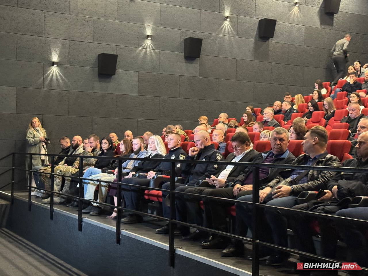 «Сталеві серця»: стрічку про історію війни вінницьких поліцейських показали у кіно - фото 7