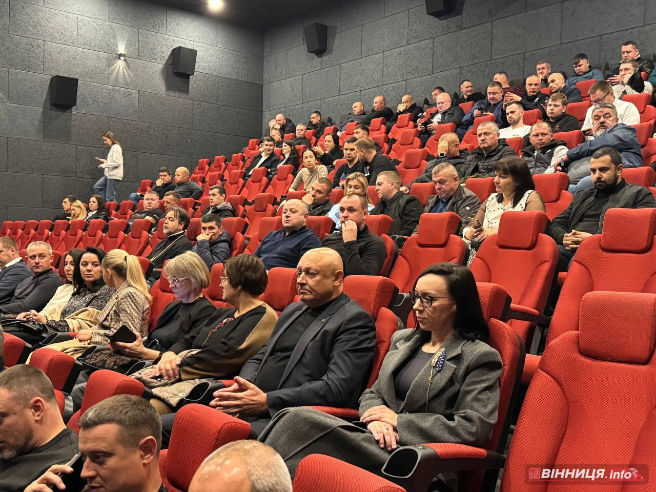 «Сталеві серця»: стрічку про історію війни вінницьких поліцейських показали у кіно - фото 9