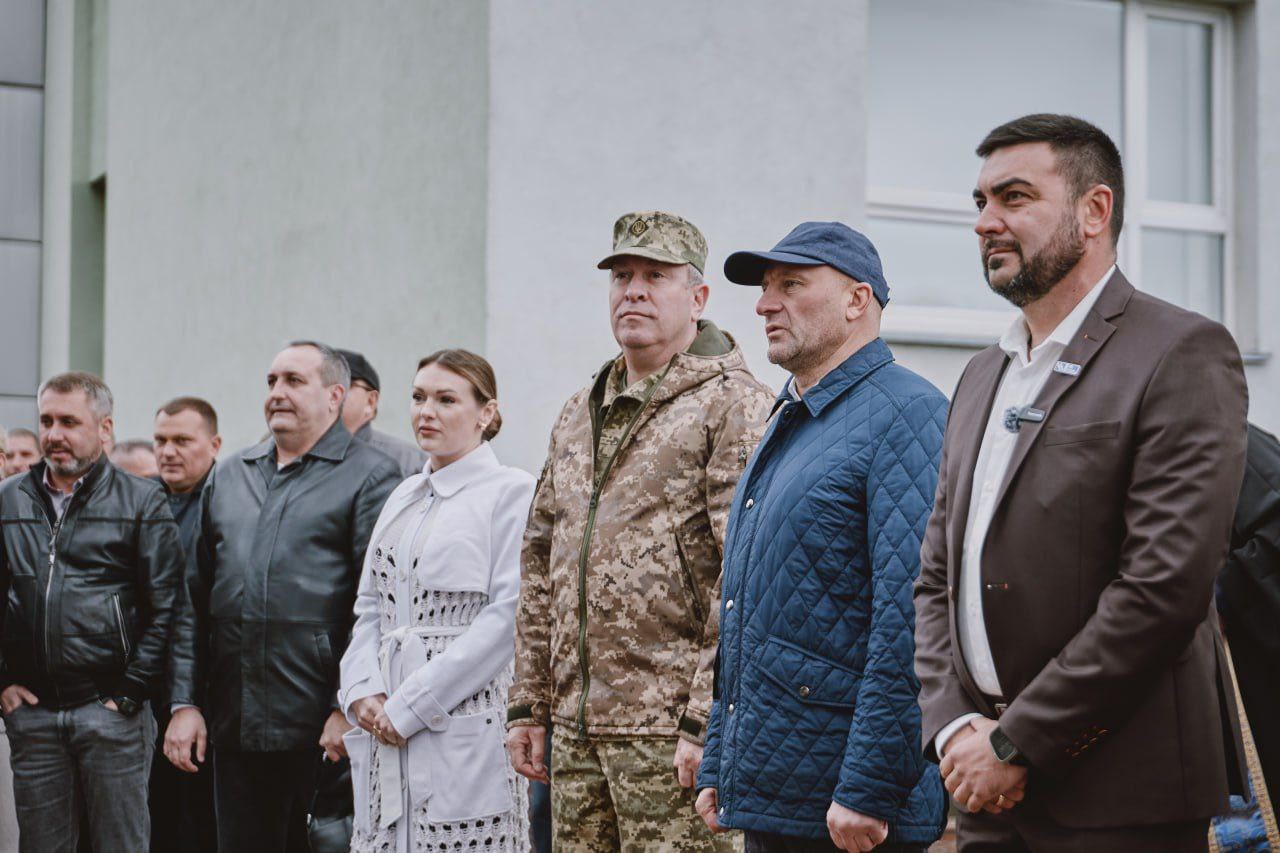 На території «Черкасиобленерго» встановили скульптуру Божої Матері - фото 6