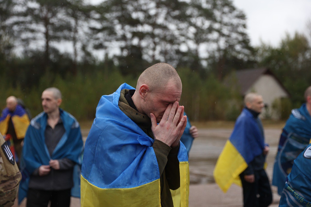 Відбувся обмін полоненими: 205 українців повернулися додому - фото 4