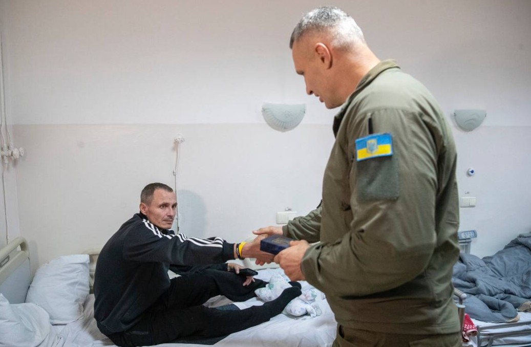 Кличко відвідав один із медзакладів Міноборони