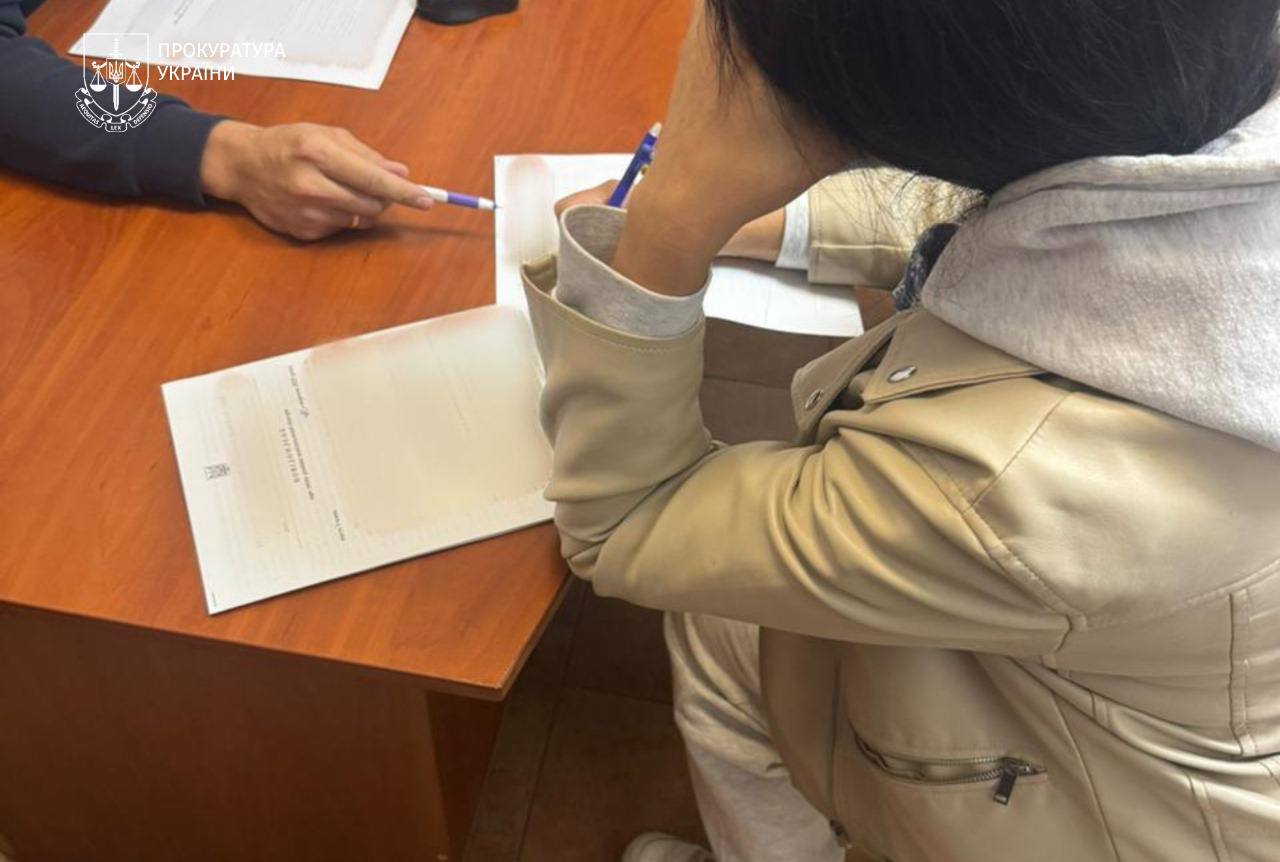 На Черкащині викрили 11 учасників організованої групи, які торгували підакцизними товарами - фото 3