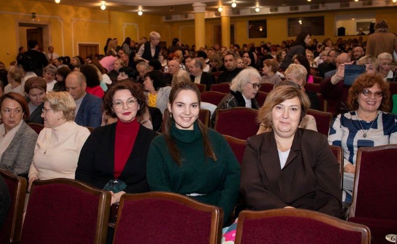 Освітяни Черкащини отримали відзнаки до професійного свята - фото 6