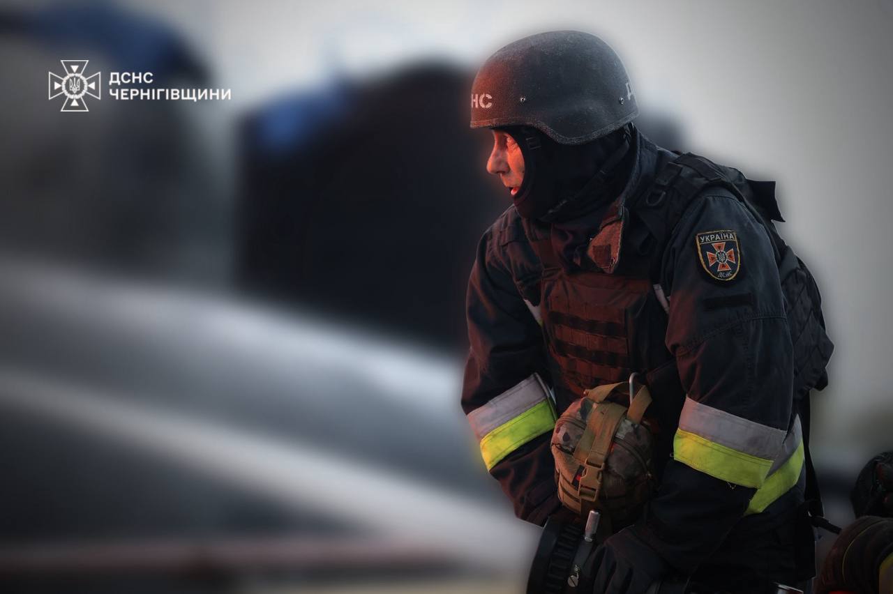 На Чернігівщині атаковані об’єкти інфраструктури та енергетики - фото 4
