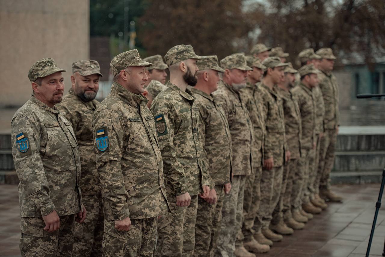 У Києві відкрили памʼятний знак, приурочений воїнам територіальної оборони України - фото 4