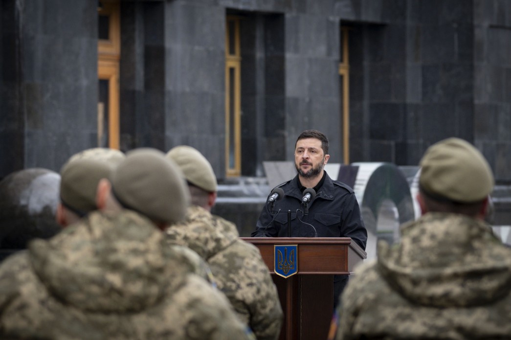 Зеленський привітав воїнів тероборони з професійним святом і відзначив їх державними нагородами