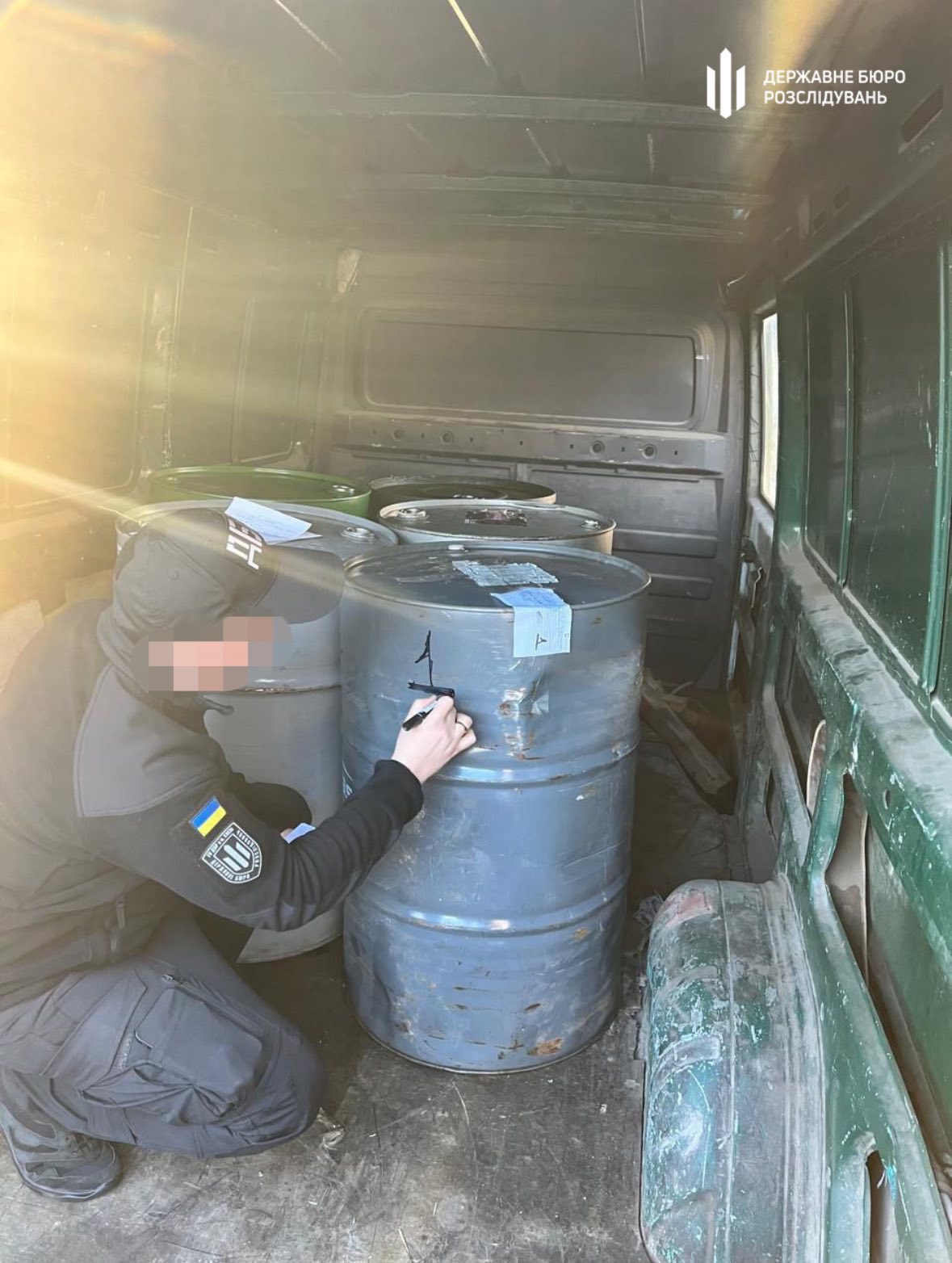 На Київщині за матеріалами ДБР судитимуть військових, які тисячами літрів викрадали пальне