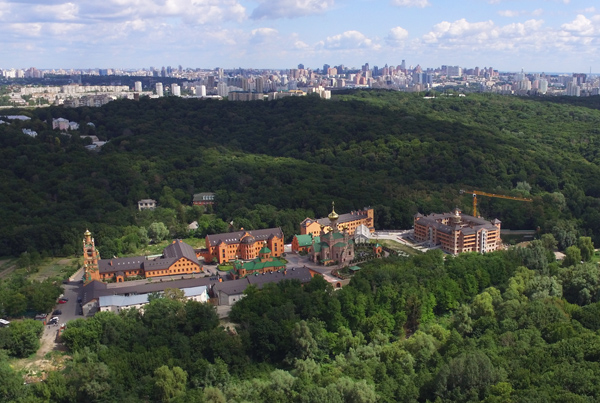 Голосіївський парк у Києві: від давніх курганів до національного заповідника