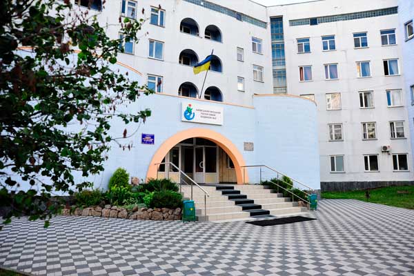 Де народжувати у Києві: поради для майбутніх мам