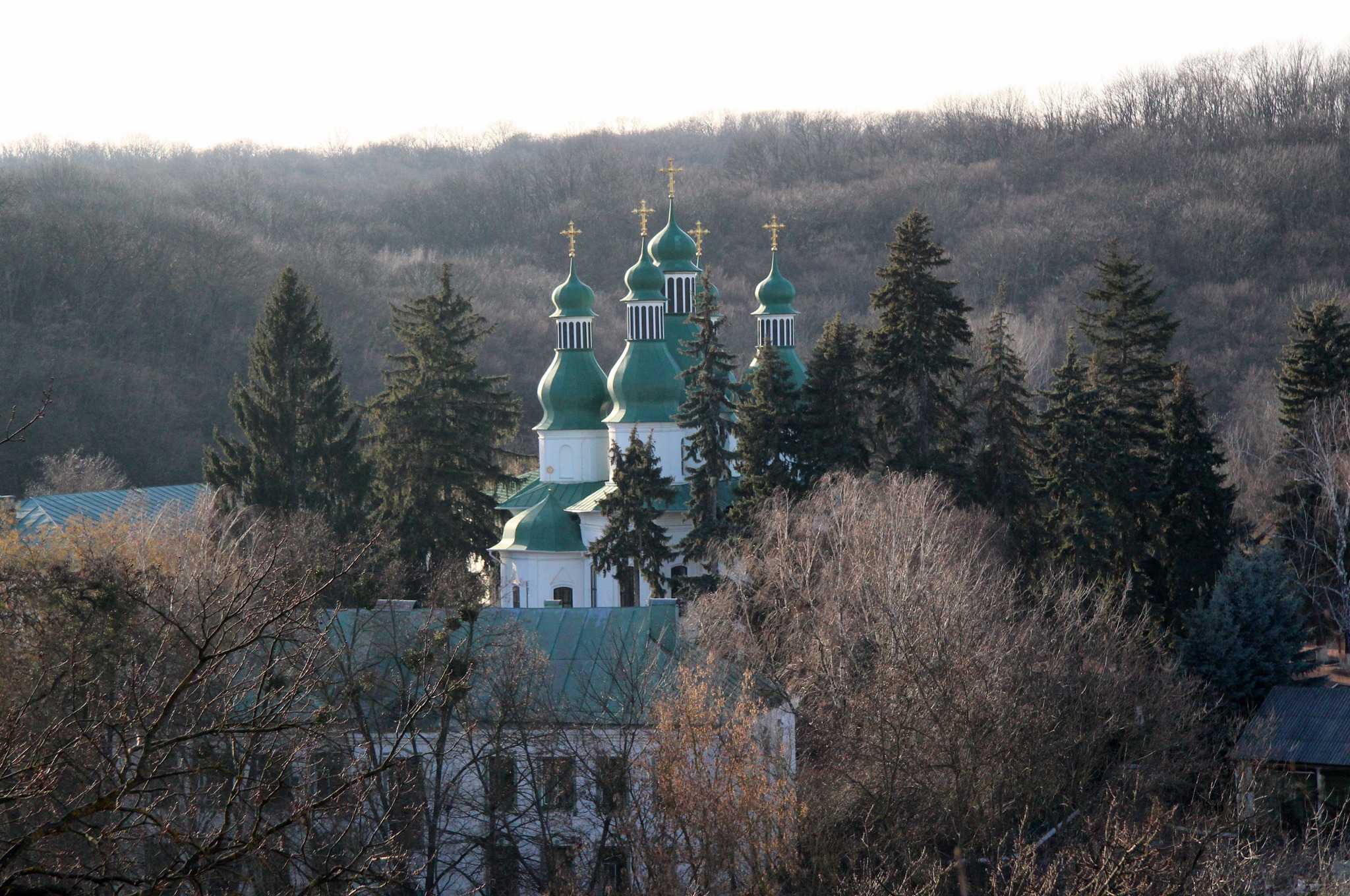 Китаїв у Києві – стародавнє урочище, монастир і природний парк серед лісу