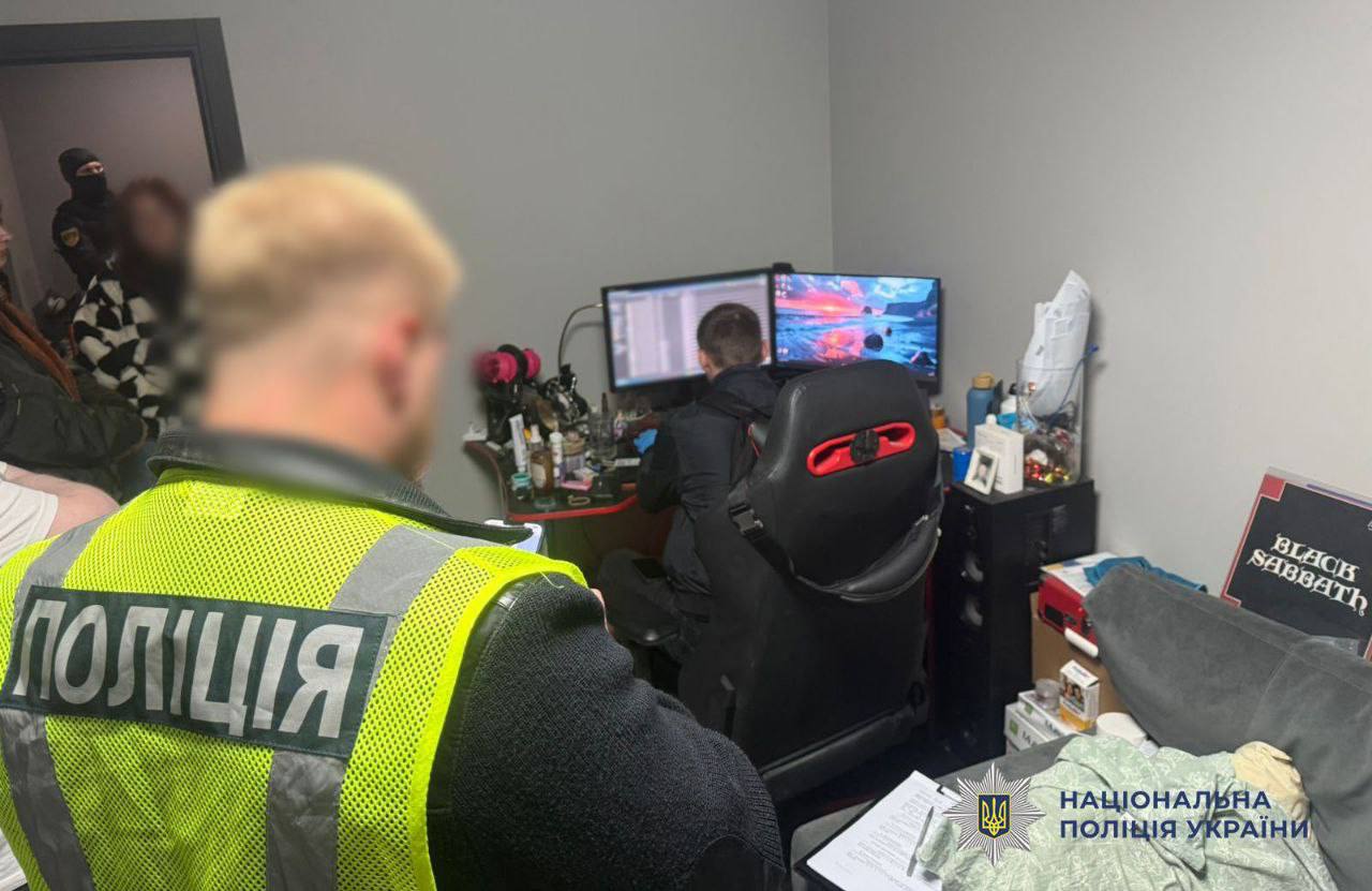 На Київщині працівницю банку підозрюють у привласненні коштів померлих клієнтів