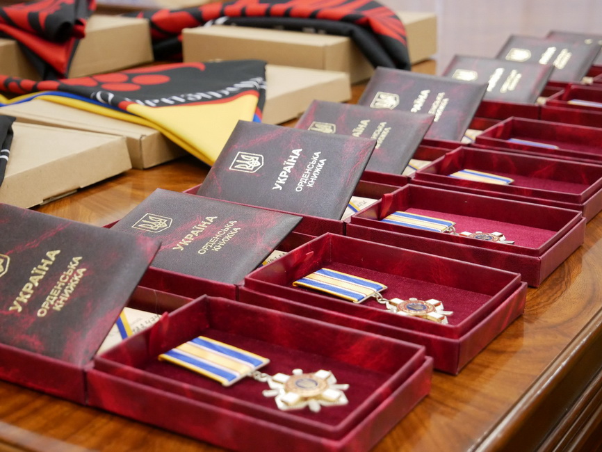 На Вінниччині родинам полеглих воїнів вручили посмертні державні нагороди