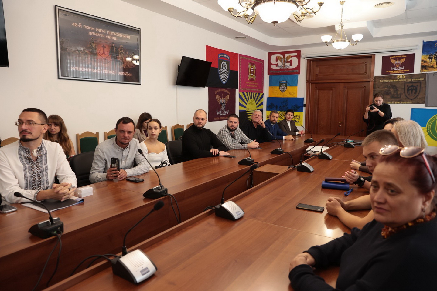 Грант на власну справу: на Вінниччині вручили сертифікати ветеранам, ВПО і підприємцям - фото 2